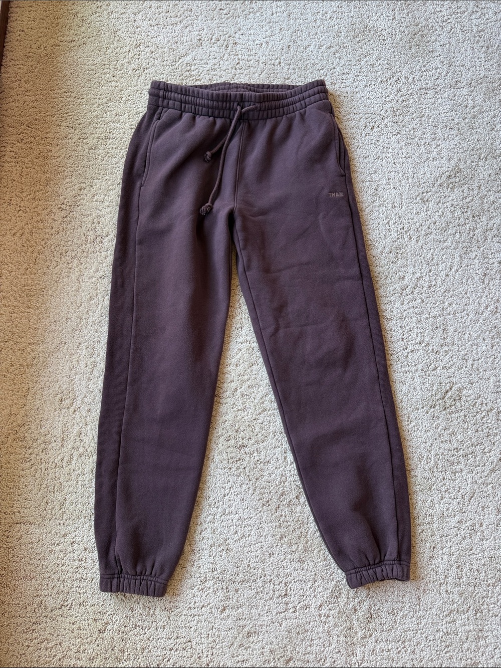 TNA Aritzia Cozy Fleece Dark Brown Joggers Boyfriend Fit size Small
